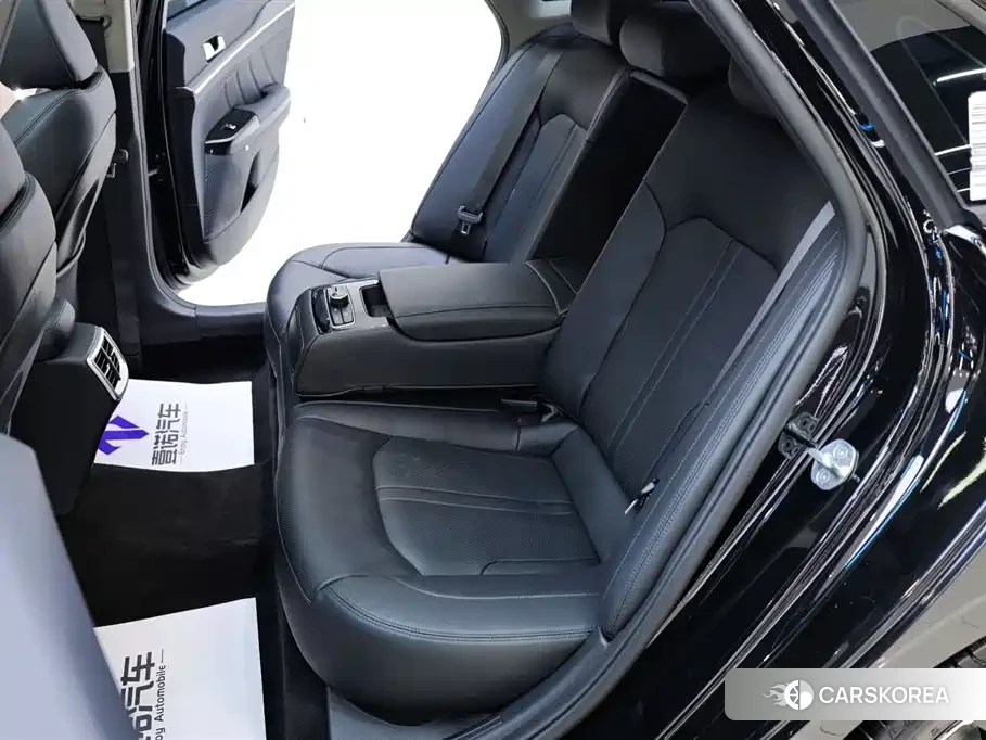Kia K5 id 4514140 из Китая 24