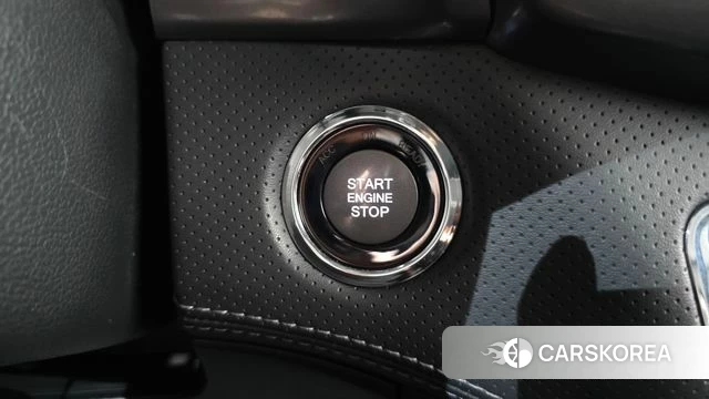 Ssangyong The New Rexton Sports Cannes id 4187074 из Кореи 24