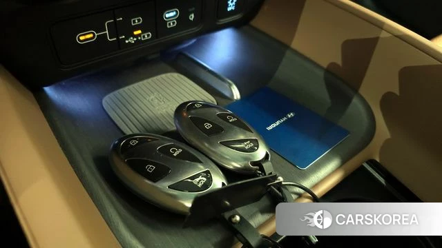 Hyundai Grandeur Hybrid (GN7) id 4249001 из Кореи 24