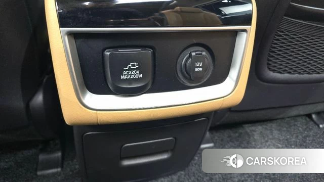 Kia Carnival 4th generation id 4230728 из Кореи 24