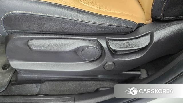 Kia Carnival 4th generation id 4428679 из Кореи 24
