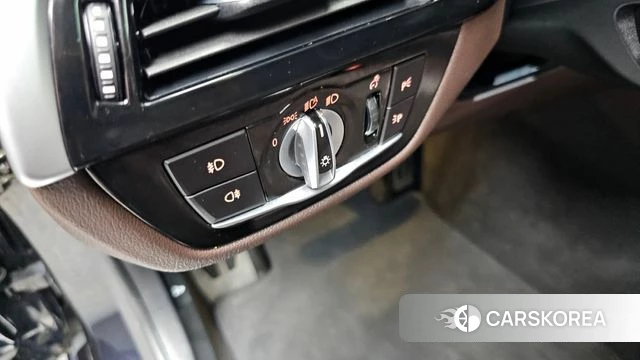 BMW 5 Series (G30) id 4625843 из Кореи 24