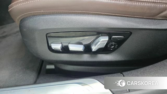 BMW 7 Series (G11) id 4619327 из Кореи 24