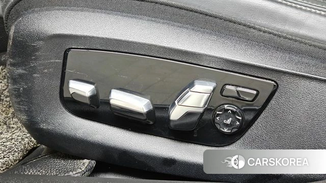 BMW 5 Series (G30) id 4430566 из Кореи 24