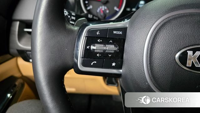 Kia Carnival 4th generation id 4232140 из Кореи 24