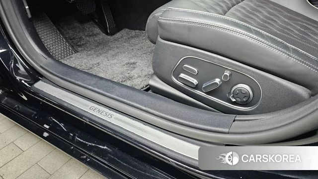 Genesis G90 (RS4) id 4725681 из Кореи 24