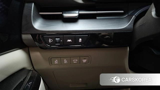 Kia Carnival 4th generation id 4224673 из Кореи 24