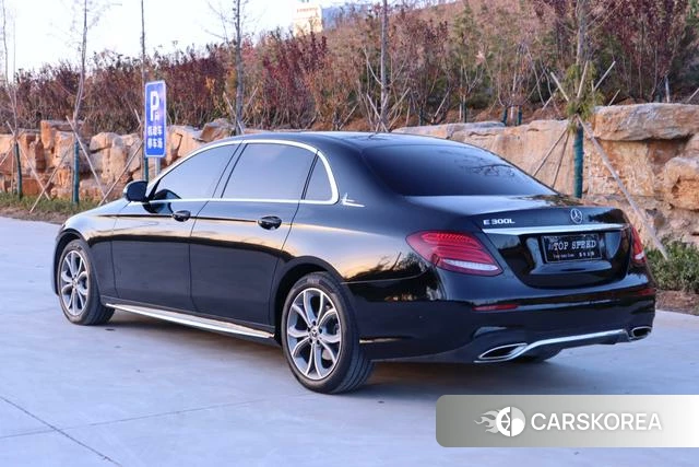 Mercedes-Benz E-class id 3902040 из Китая 24