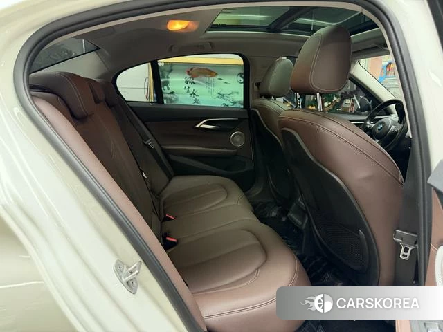 BMW 1 series id 4314585 из Китая 24