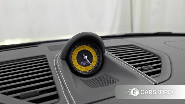 Porsche 911(992) id 4686685 из Кореи 24