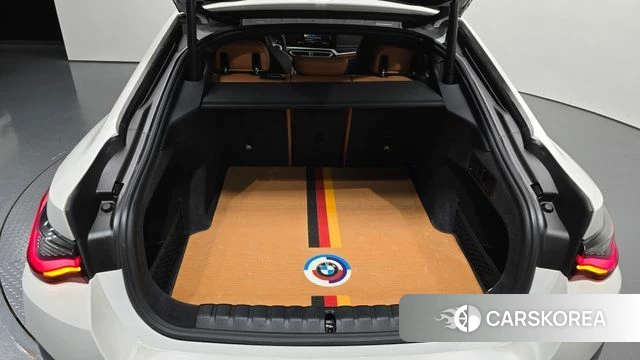 BMW i4 id 4517809 из Кореи 24