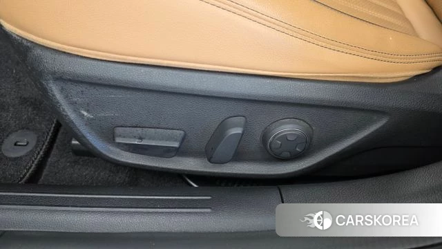 Genesis The New G70 id 4864349 из Кореи 24