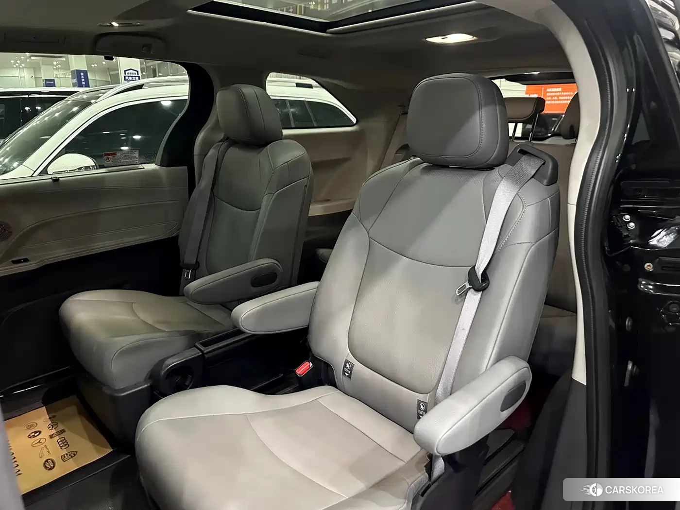 Toyota Granvia id 4622519 из Китая 24