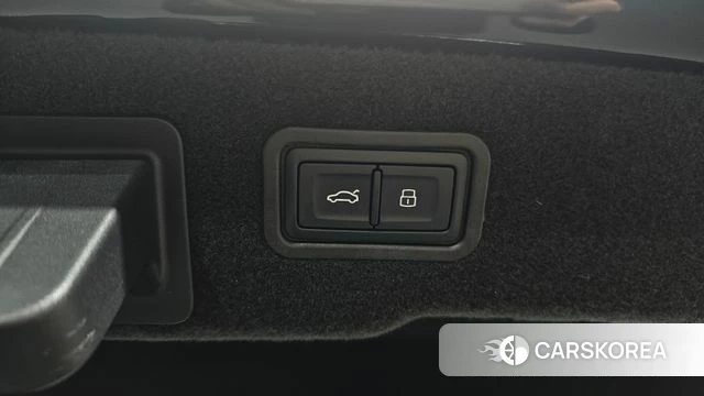Audi A8 (D5) id 4650057 из Кореи 24