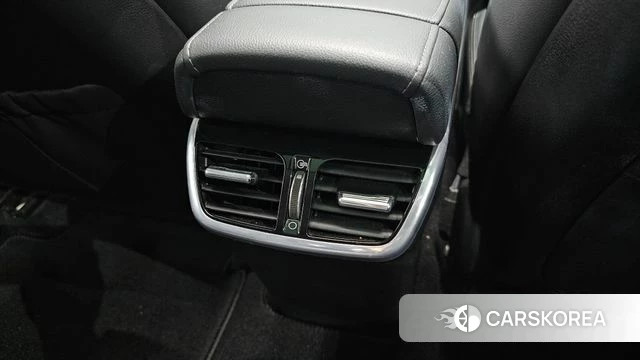 Hyundai The New Grandeur IG Hybrid id 4657133 из Кореи 24