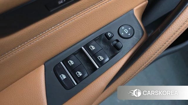 BMW 5 Series (G30) id 4397639 из Кореи 24