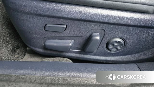 Hyundai The New Grandeur IG id 4943647 из Кореи 24