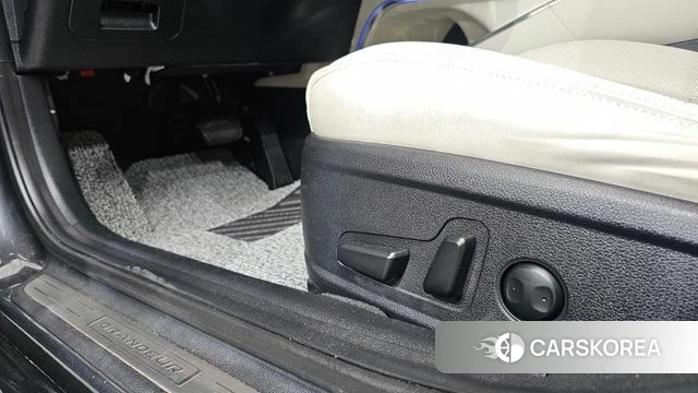 Hyundai The New Grandeur IG Hybrid id 4764332 из Кореи 24