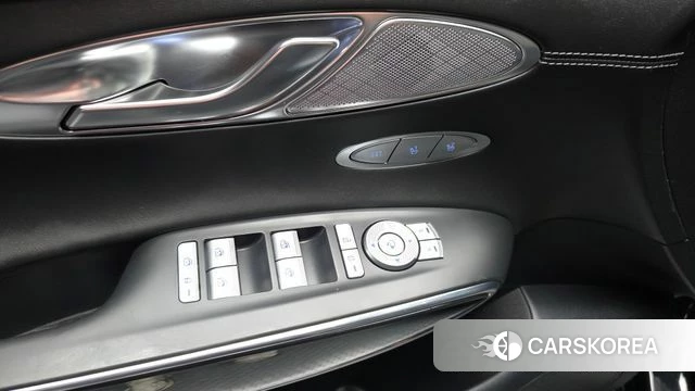 Genesis GV70 id 4201924 из Кореи 24