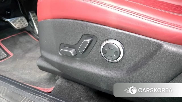 Genesis GV70 id 4488624 из Кореи 24