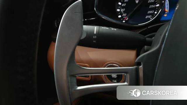 Maserati Quattroporte id 4587380 из Кореи 24