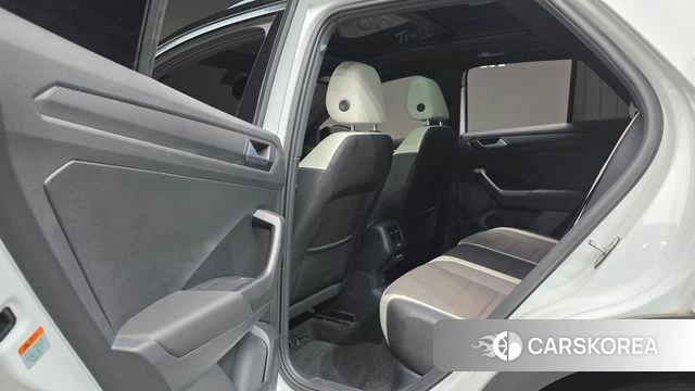 Volkswagen T-Roc id 4316620 из Кореи 24