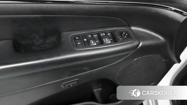 Jeep Grand Cherokee id 4224886 из Кореи 24