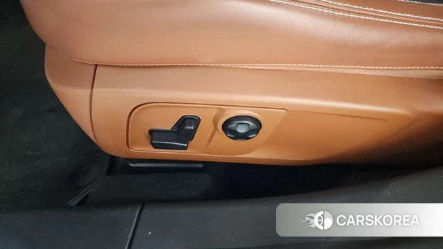 Maserati Ghibli id 4203882 из Кореи 24