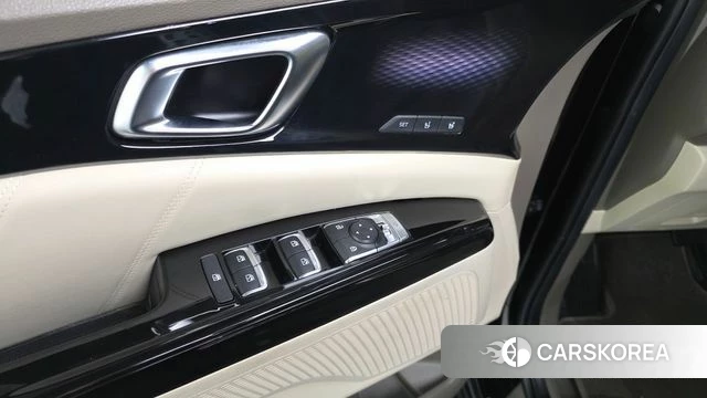 Kia Carnival 4th generation id 4195616 из Кореи 24