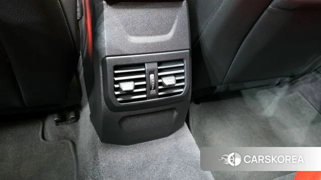 BMW 1 Series (F40) id 4195163 из Кореи 24