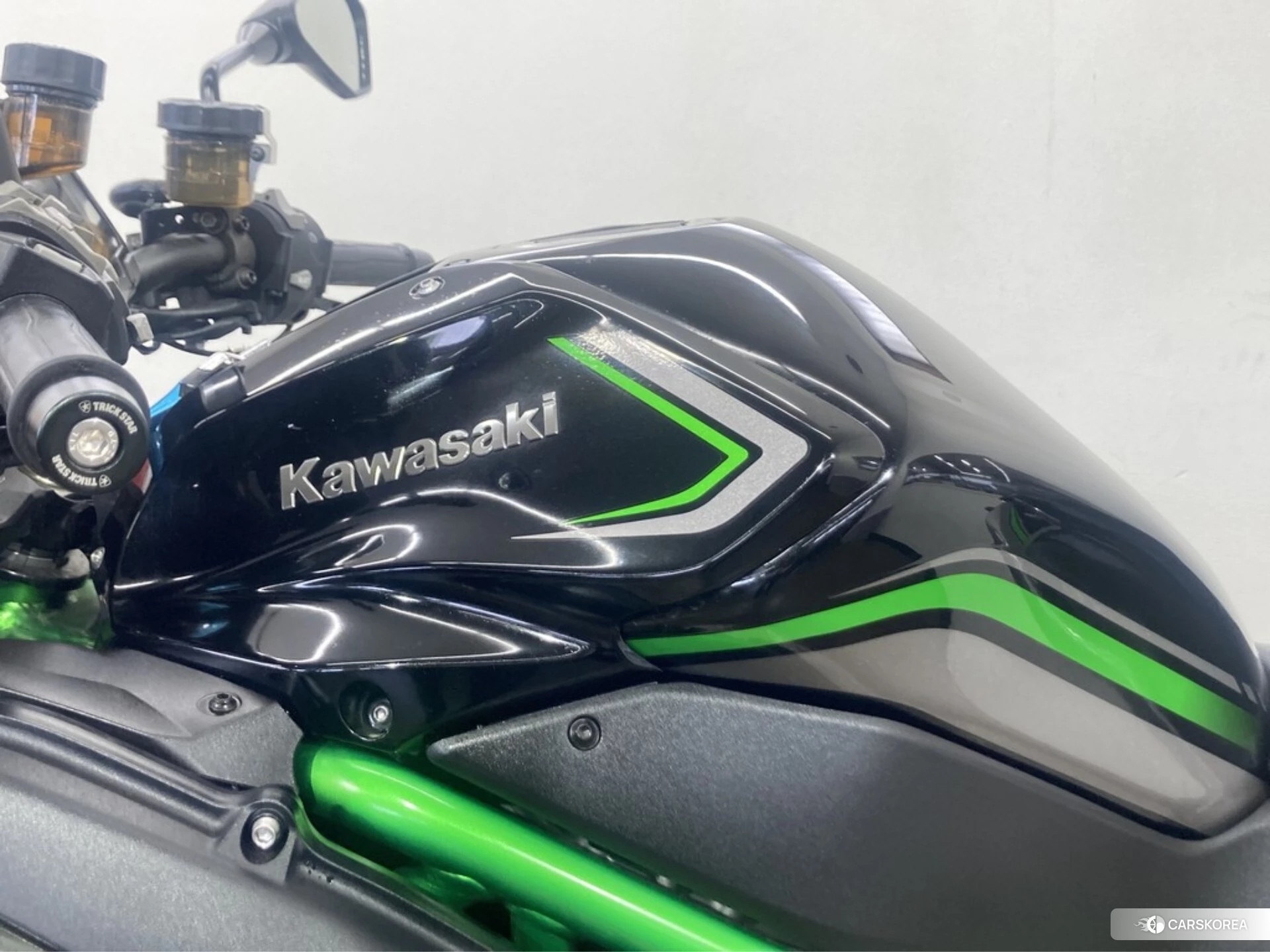 Kawasaki Z H2 id 4192823 из Японии 24