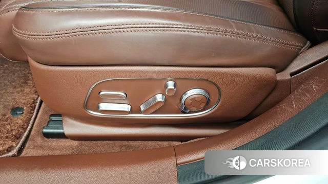 Genesis G90 (RS4) id 4267000 из Кореи 24
