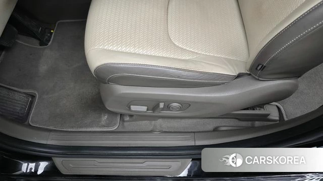 Kia Carnival 4th generation id 4593866 из Кореи 24