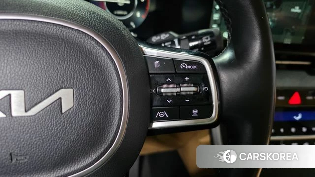 Kia Carnival 4th generation id 4231617 из Кореи 24