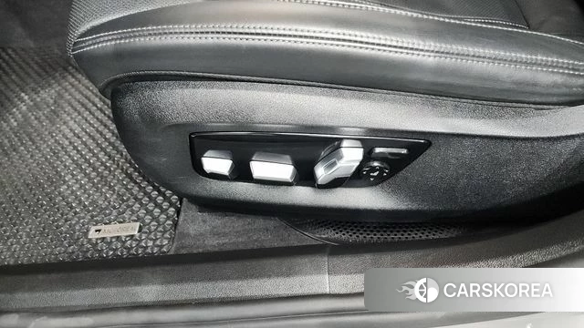 BMW 6 Series GT (G32) id 4396136 из Кореи 24