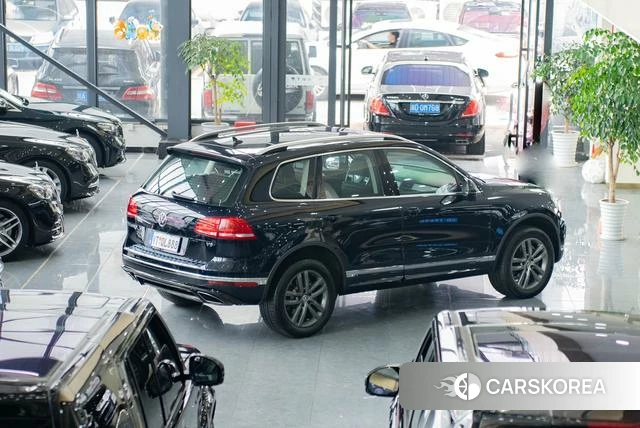 Volkswagen Touareg id 4215214 из Китая 24