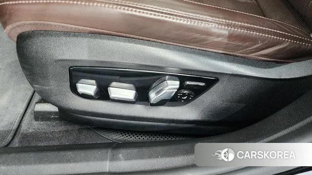 BMW 6 Series GT (G32) id 4585869 из Кореи 24