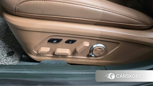 Hyundai Grandeur Hybrid (GN7) id 4691928 из Кореи 24