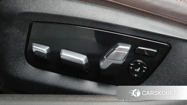 BMW 5 Series (G30) id 4520352 из Кореи 24