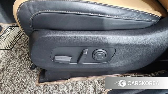 Kia Carnival 4th generation id 4636123 из Кореи 24