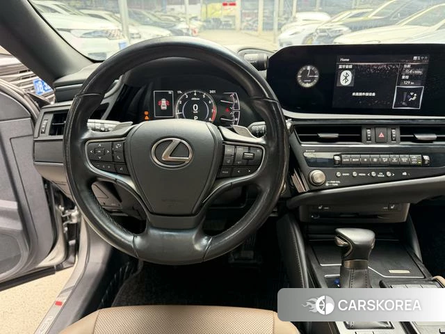 Lexus ES id 4279146 из Китая 24