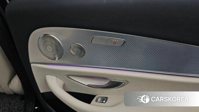 Mercedes-Benz E-Class W213 id 4641769 из Кореи 24