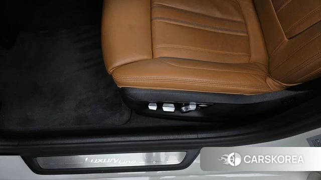 BMW 5 Series (G30) id 4586516 из Кореи 24
