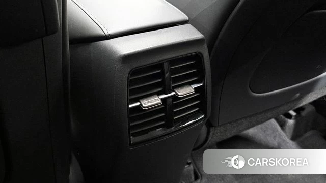 Kia Di Ol Nu Niro id 4231328 из Кореи 24