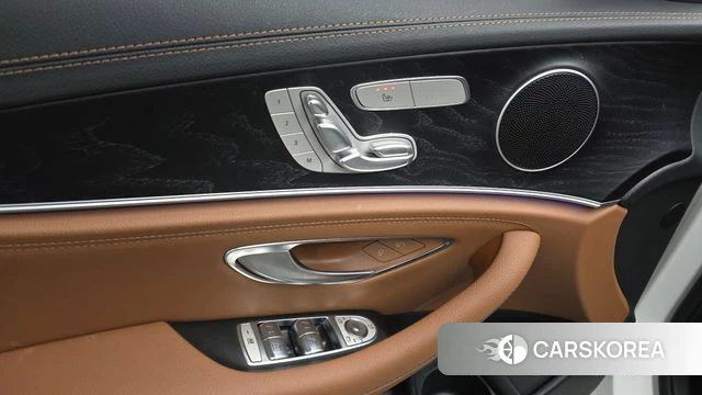Mercedes-Benz E-Class W213 id 4470256 из Кореи 24