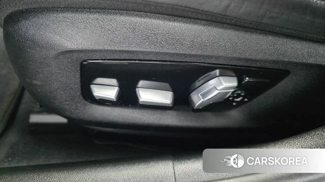 BMW 5 Series (G30) id 4477576 из Кореи 24