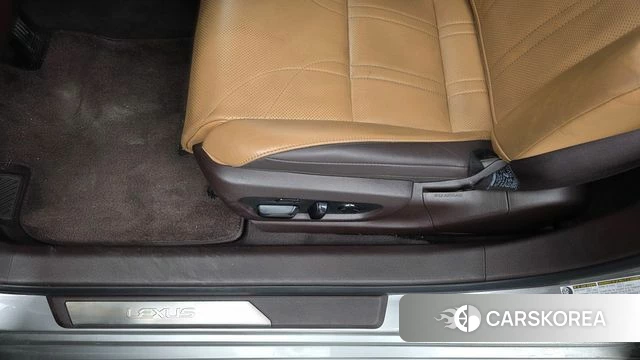 Lexus ES300h 7th generation id 4637947 из Кореи 24