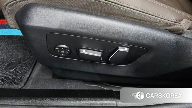 BMW 5 Series (G60) id 4675257 из Кореи 24
