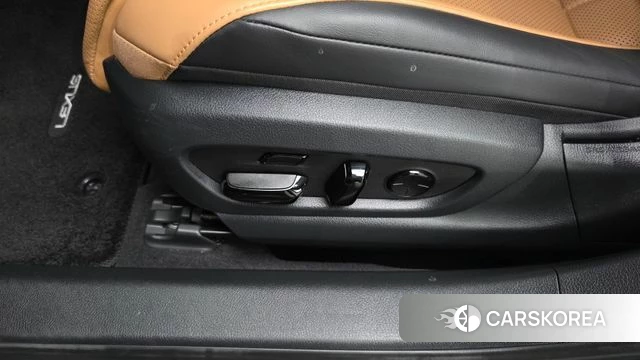 Lexus ES300h 7th generation id 4716731 из Кореи 24