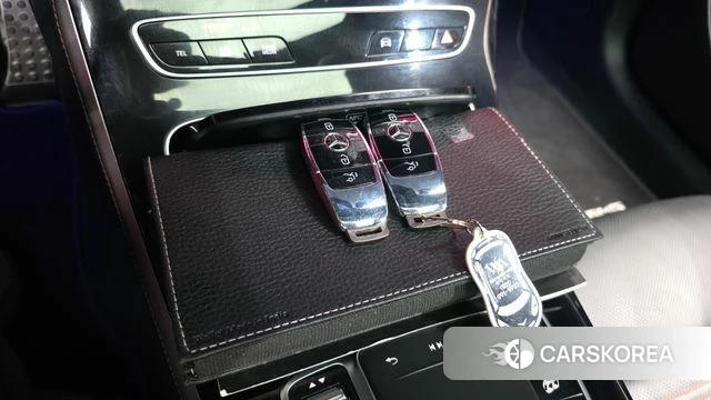 Mercedes-Benz E-Class W213 id 4309683 из Кореи 24